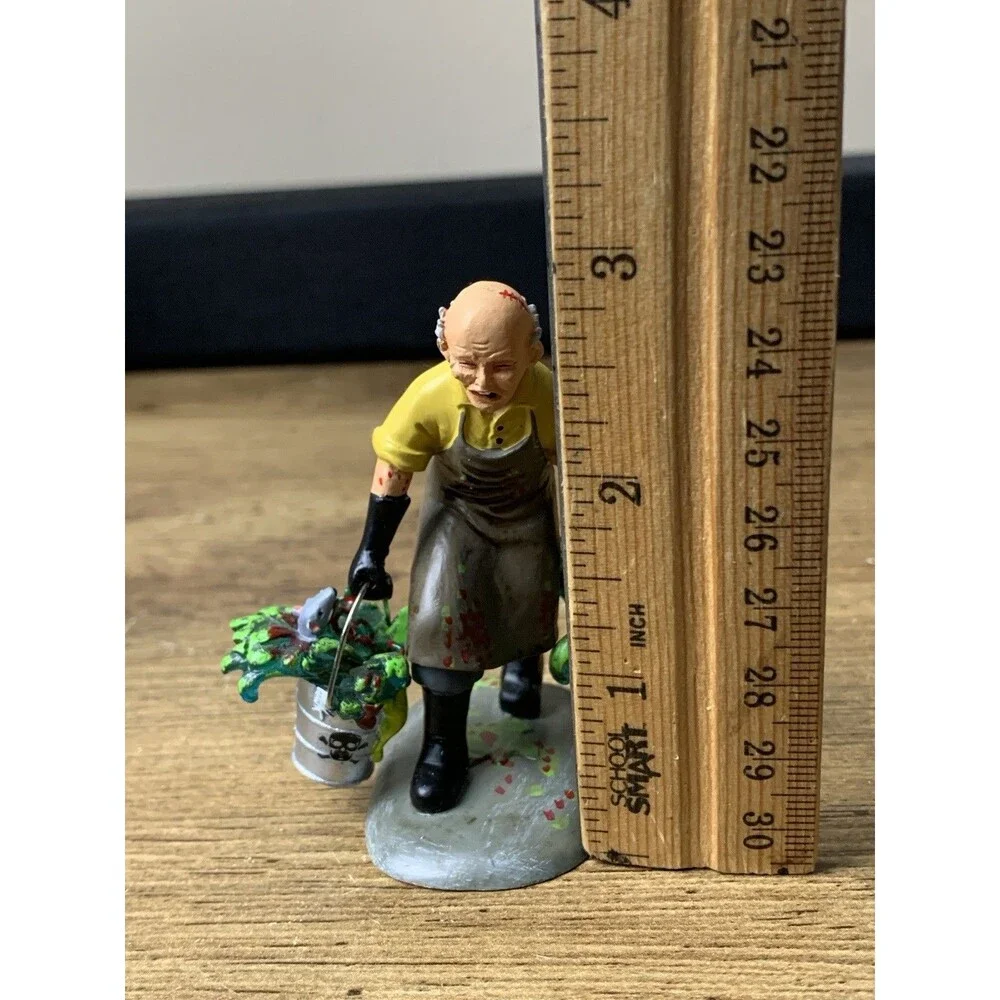 Dept. 56 Halloween “Time To Feed The Monsters” Figure #799982